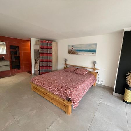Studio 40M2 Avec Terrasse Le Mas De Lauriane Saintes-Maries-de-la-Mer Exteriér fotografie