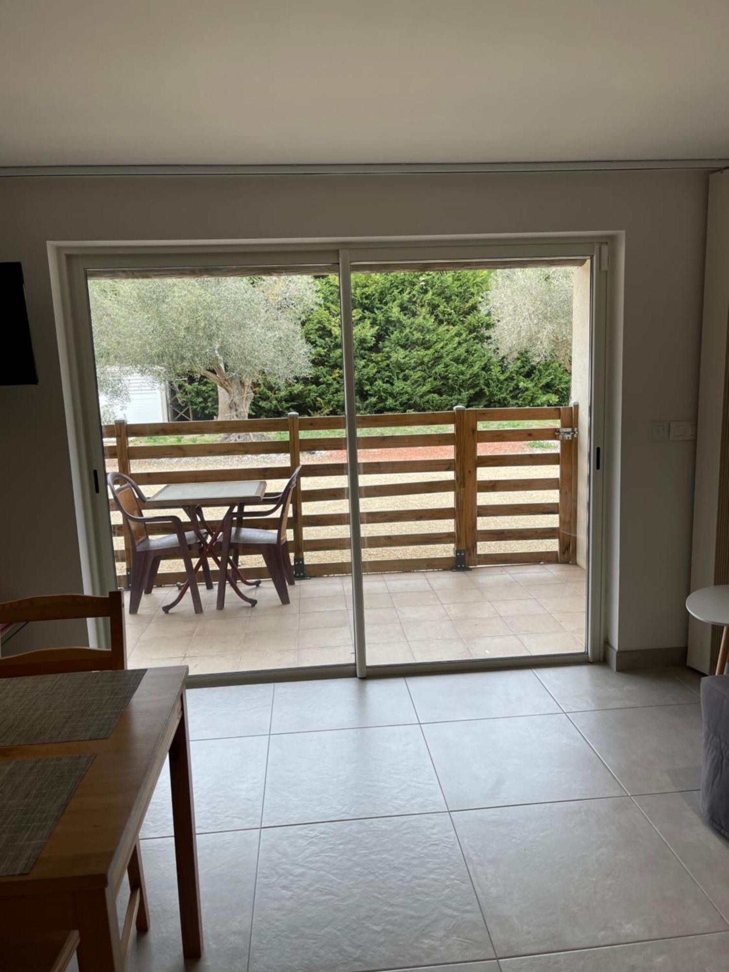 Studio 40M2 Avec Terrasse Le Mas De Lauriane Saintes-Maries-de-la-Mer Exteriér fotografie